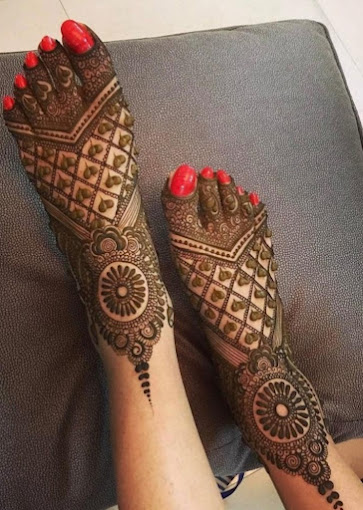 Arabic mehndi design