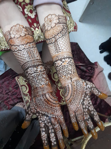 Mehndi detail shot